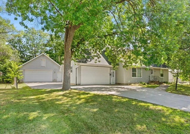 Single family home for sale at 1284 12th Avenue N, Saint Cloud, MN 56303 | MLS# 7139535