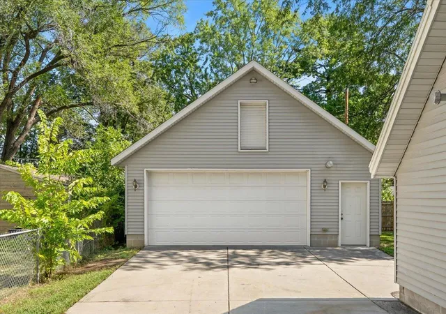 Photo 1 of Single family home for sale at 1284 12th Avenue N, Saint Cloud, MN 56303 | MLS# 7139535 | Listing updated on 2026-09-17
