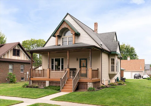 Photo 1 of Single family home for sale at 306 S Sheridan St, Houston, MN 55943 | MLS# 7139568 | Listing updated on 2026-09-06