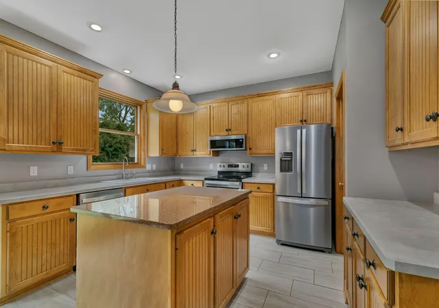 Photo 2 of Single family home for sale at 1210 Millstone Ct, Saint Cloud, MN 56303 | MLS# 7139573 | Listing updated on 2026-09-13
