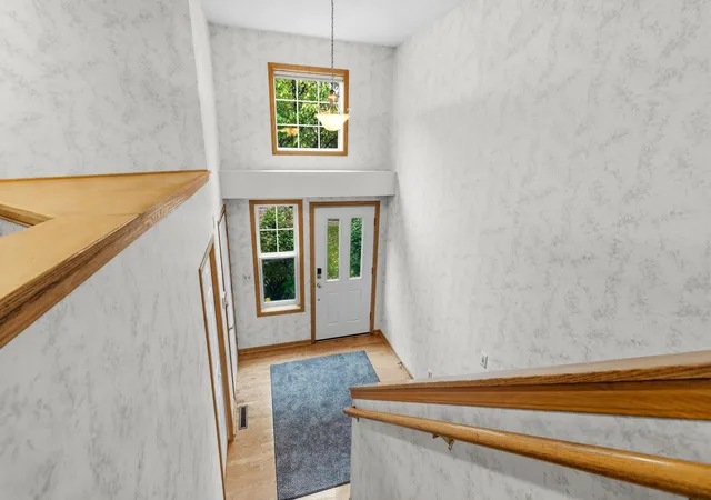 Photo 2 of Single family home for sale at 3848 Linden Ave, Saint Paul, MN 55110 | MLS# 7139626 | Listing updated on 2026-09-30