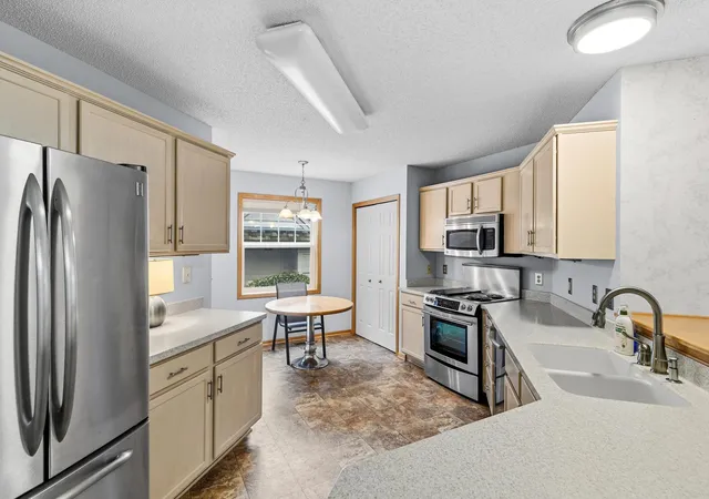 Photo 3 of Single family home for sale at 3848 Linden Ave, Saint Paul, MN 55110 | MLS# 7139626 | Listing updated on 2026-09-30