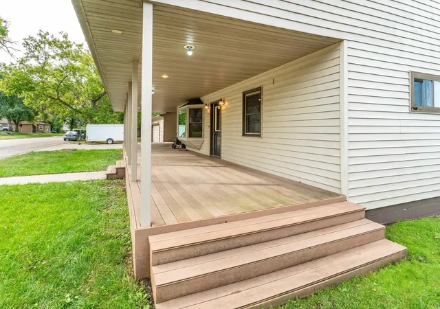 Photo 3 of Single family home for sale at 408 2nd Street Se, Pelican Rapids, MN 56572 | MLS# 7139639 | Listing updated on 2026-09-06