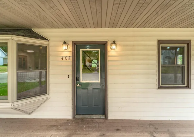Photo 3 of Single family home for sale at 408 2nd Street SE, Pelican Rapids, MN 56572 | MLS# 7139639 | Listing updated on 2026-09-06