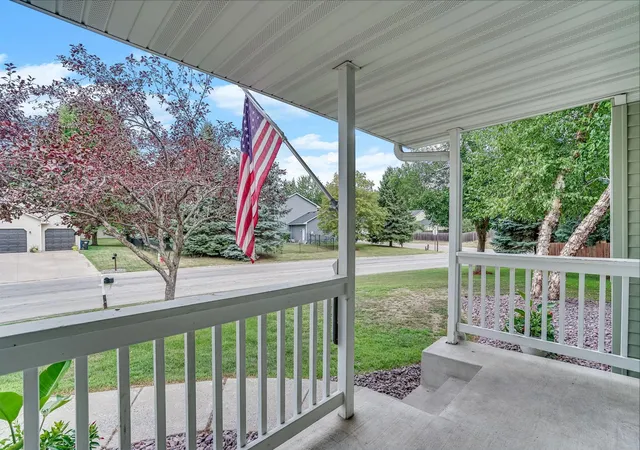 Photo 3 of Single family home for sale at 513 Maple Knoll Way NW, Saint Michael, MN 55376 | MLS# 7139687 | Listing updated on 2026-09-19