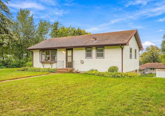 Photo 1 of Single family home for sale at 430 11th Avenue NW, Saint Paul, MN 55112 | MLS# 7139729 | Listing updated on 2026-10-07