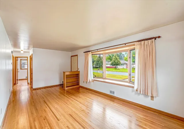 Photo 4 of Single family home for sale at 430 11th Avenue NW, Saint Paul, MN 55112 | MLS# 7139729 | Listing updated on 2026-10-07