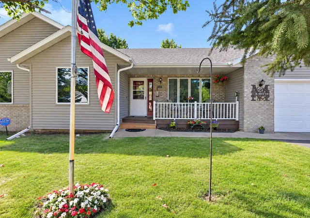Photo 3 of Sale Pending at 1108 Lochmist Ln Nw, Alexandria, MN 56308 | MLS# 7139749 | Listing updated on 2026-09-24