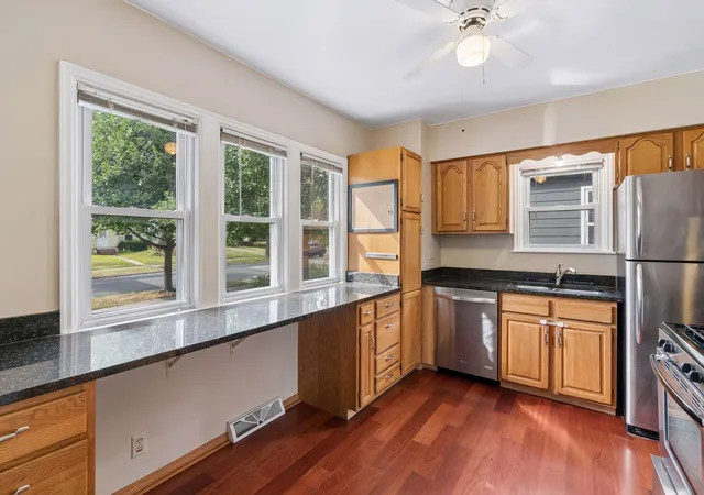 Photo 3 of Single family home for sale at 3049 Edgewood Ave S, Minneapolis, MN 55426 | MLS# 7139750 | Listing updated on 2026-10-16