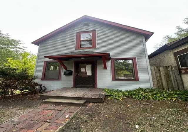 Photo 1 of Single family home for sale at 162 Forbes Ave, Saint Paul, MN 55102 | MLS# 7139763 | Listing updated on 2026-09-12