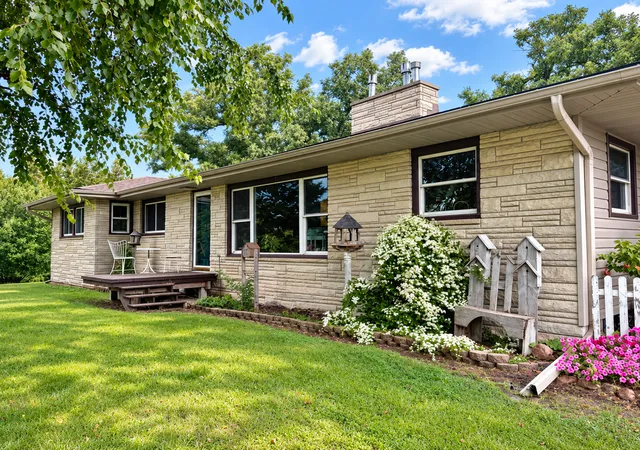 Single family home for sale at 65176 120th Avenue, Claremont, MN 55924 | MLS# 7139768