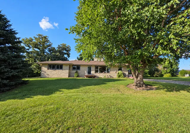 Photo 3 of Single family home for sale at 65176 120th Avenue, Claremont, MN 55924 | MLS# 7139768 | Listing updated on 2026-09-28