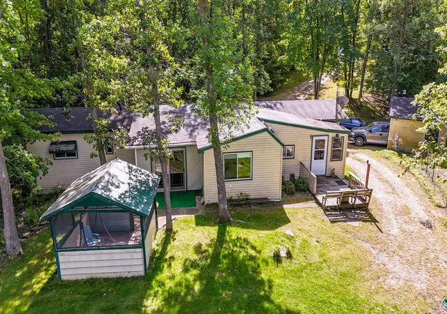 Photo 2 of Single family home for sale at 10591 Boot Lake Rd, Frazee, MN 56544 | MLS# 7139775 | Listing updated on 2026-09-20