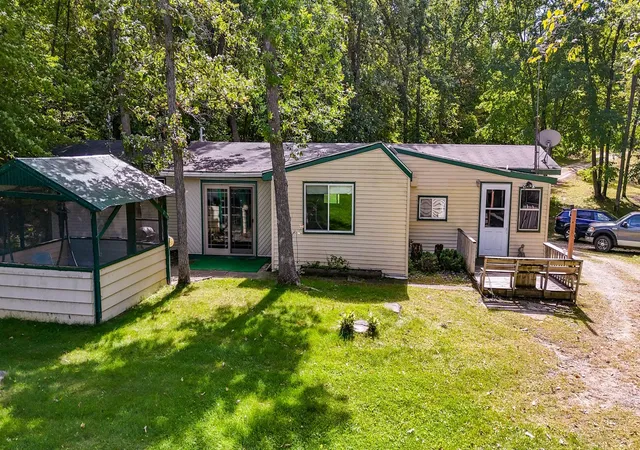 Photo 3 of Single family home for sale at 10591 Boot Lake Rd, Frazee, MN 56544 | MLS# 7139775 | Listing updated on 2026-09-20