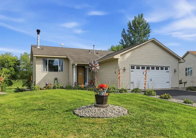 Photo 3 of Single family home for sale at 1027 Meadow St, Cologne, MN 55322 | MLS# 7139815 | Listing updated on 2026-09-20