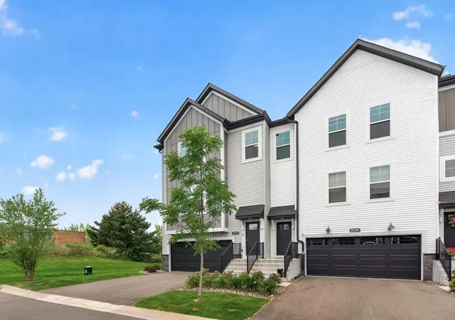 Photo 3 of Single family home for sale at 21757 Marsh View Blvd, Rogers, MN 55374 | MLS# 7139834 | Listing updated on 2026-09-22