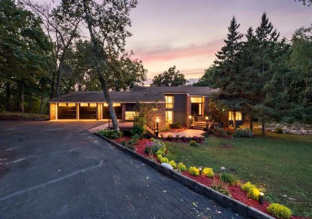 Photo 1 of Sale Pending at 16411 Kingswood Dr, Lakeville, MN 55044 | MLS# 7139843 | Listing updated on 2026-10-30