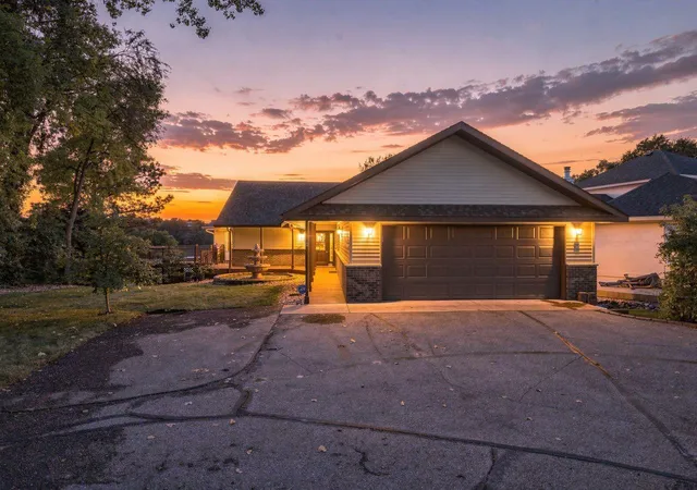 Photo 3 of Single family home for sale at 22 13th Street S, Sauk Rapids, MN 56379 | MLS# 7139929 | Listing updated on 2026-10-07