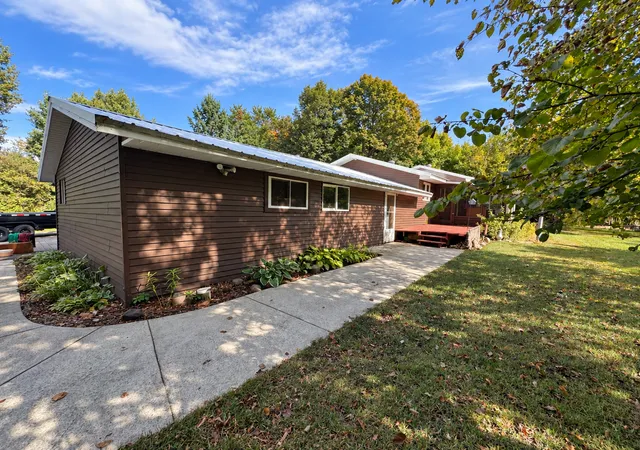 Photo 2 of Single family home for sale at 27123 Timber Hills Ln, Battle Lake, MN 56515 | MLS# 7139976 | Listing updated on 2026-10-21