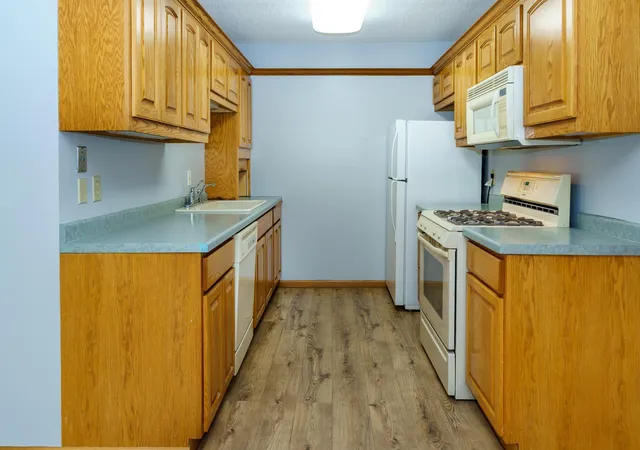 Photo 4 of Condo for sale at 1601 N Innsbruck Dr #373NE, Fridley, MN 55432 | MLS# 7139995 | Listing updated on 2026-09-08