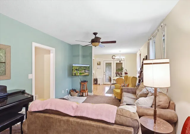 Photo 3 of Single family home for sale at 406 Gunn St, Coleraine, MN 55722 | MLS# 7139996 | Listing updated on 2026-09-28