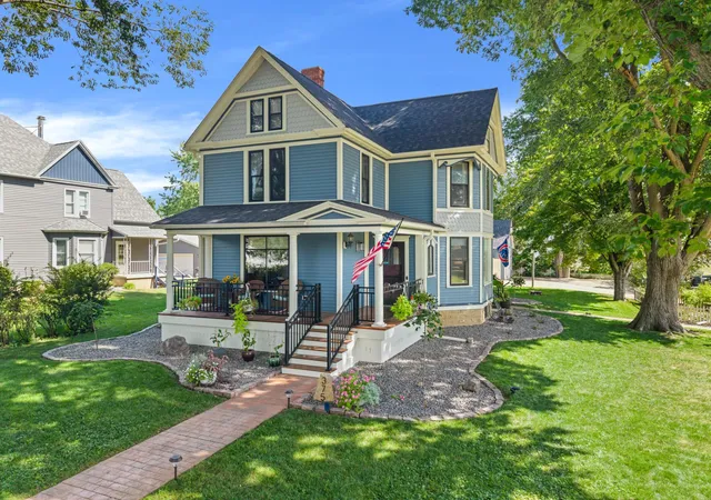 Photo 2 of Single family home for sale at 375 4th Street Sw, Plainview, MN 55964 | MLS# 7139998 | Listing updated on 2026-09-12