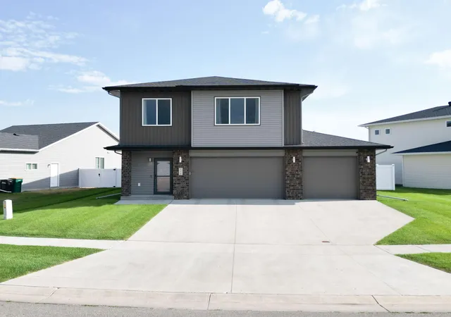 Photo 1 of Single family home for sale at 818 Albert Dr W, West Fargo, ND 58078 | MLS# 7140005 | Listing updated on 2026-09-18