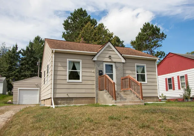 Photo 1 of Single family home for sale at 517 Ne 10th Avenue, Grand Rapids, MN 55744 | MLS# 7140007 | Listing updated on 2026-09-08