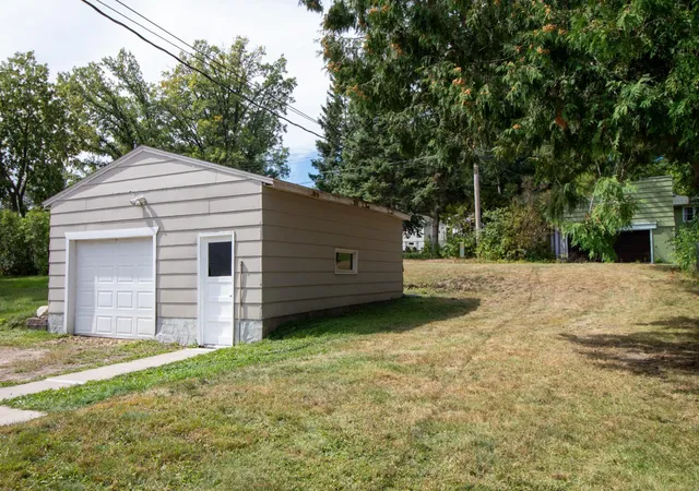 Photo 2 of Single family home for sale at 517 Ne 10th Avenue, Grand Rapids, MN 55744 | MLS# 7140007 | Listing updated on 2026-09-08