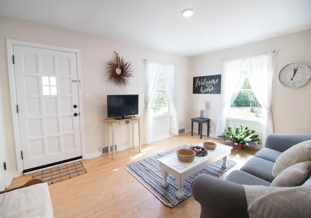 Photo 3 of Single family home for sale at 517 Ne 10th Avenue, Grand Rapids, MN 55744 | MLS# 7140007 | Listing updated on 2026-09-08