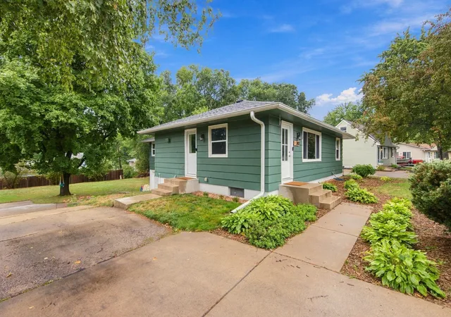 Photo 3 of Single family home for sale at 2102 Opal Dr, Saint Paul, MN 55122 | MLS# 7140009 | Listing updated on 2026-09-18