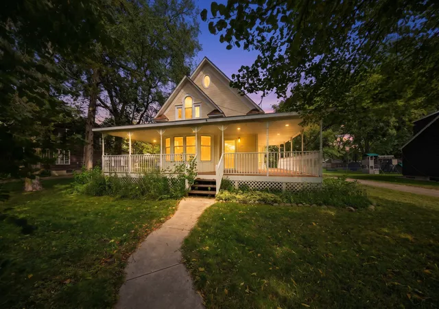 Photo 1 of Single family home for sale at 317 8th Street, Farmington, MN 55024 | MLS# 7140012 | Listing updated on 2026-09-15