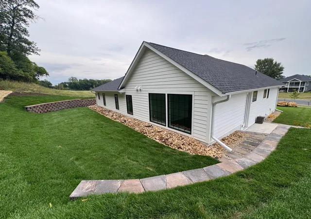 Photo 2 of Single family home for sale at 2563 Clubhouse Dr, Lake City, MN 55041 | MLS# 7140028 | Listing updated on 2026-09-28