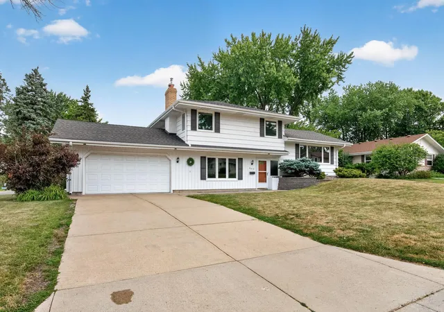 Photo 2 of Single family home for sale at 8616 34th Avenue N, Minneapolis, MN 55427 | MLS# 7140029 | Listing updated on 2026-09-08