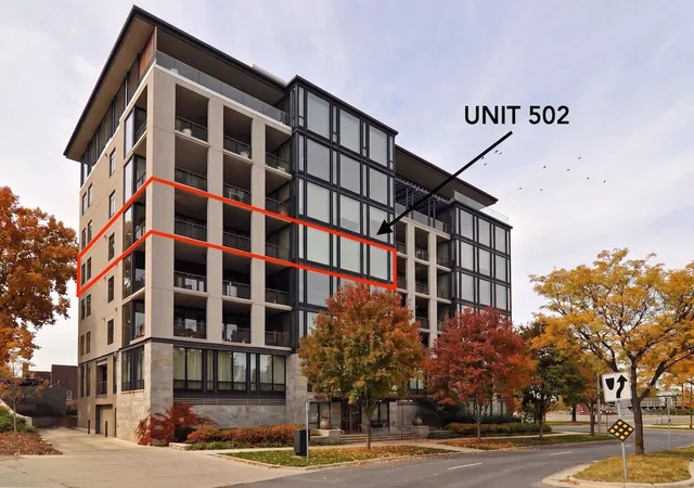Photo 2 of Condo for sale at 301 Kenwood Pkwy #502, Minneapolis, MN 55403 | MLS# 7140042 | Listing updated on 2026-10-19