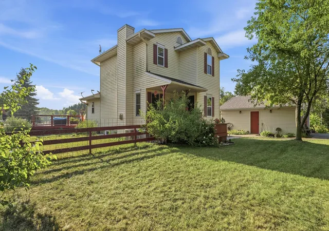 Photo 1 of Single family home for sale at 25921 Jivaro St Nw, Isanti, MN 55040 | MLS# 7140044 | Listing updated on 2026-10-09