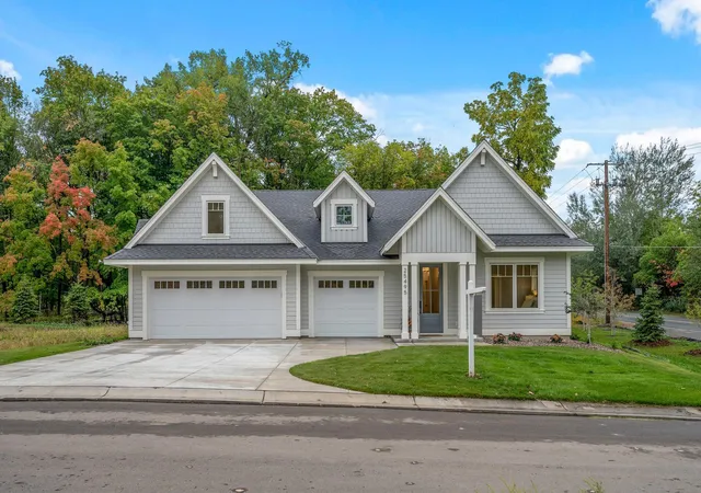 Single family home for sale at 25330 Park Ln, Excelsior, MN 55331 | MLS# 7140062