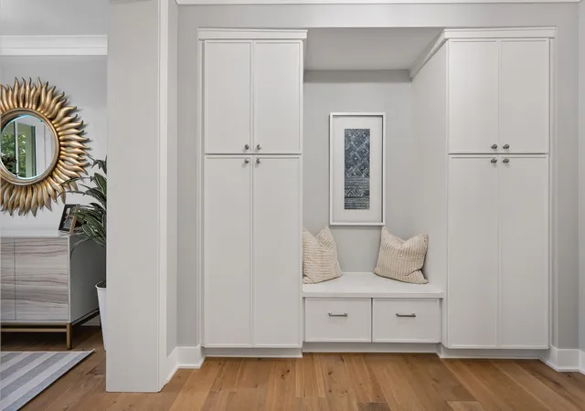 Photo 3 of Single family home for sale at 25330 Park Ln, Excelsior, MN 55331 | MLS# 7140062 | Listing updated on 2026-10-16