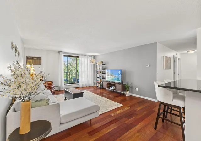 Photo 1 of Condo for sale at 4625 Minnetonka Blvd #308, Minneapolis, MN 55416 | MLS# 7140065 | Listing updated on 2026-09-18