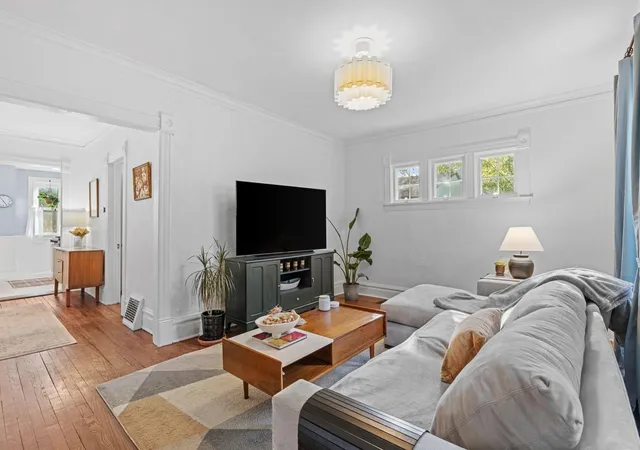 Photo 3 of Single family home for sale at 629 Hall Ave, Saint Paul, MN 55107 | MLS# 7140073 | Listing updated on 2026-09-18