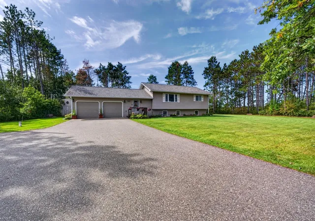 Photo 1 of Single family home for sale at 2122 Harrison Ct Sw, Bemidji, MN 56601 | MLS# 7140103 | Listing updated on 2026-09-23