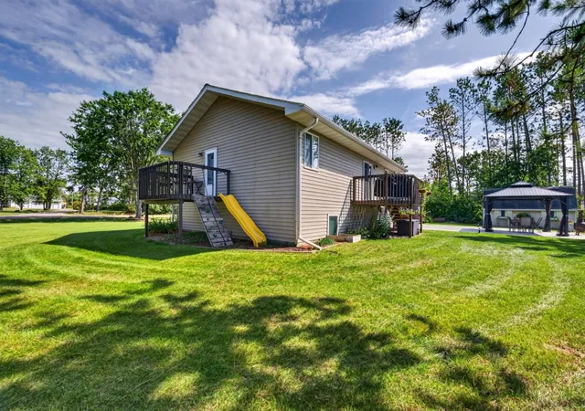 Photo 4 of Single family home for sale at 2122 Harrison Ct SW, Bemidji, MN 56601 | MLS# 7140103 | Listing updated on 2026-09-23