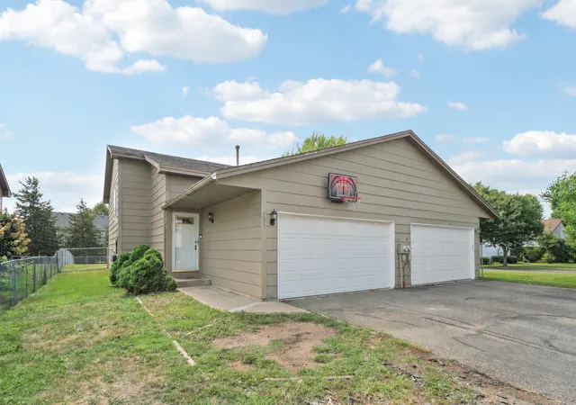 Photo 1 of Townhouse for sale at 301 Cari Park Ln, Hastings, MN 55033 | MLS# 7140113 | Listing updated on 2026-09-16