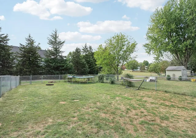 Photo 2 of Townhouse for sale at 301 Cari Park Ln, Hastings, MN 55033 | MLS# 7140113 | Listing updated on 2026-09-16