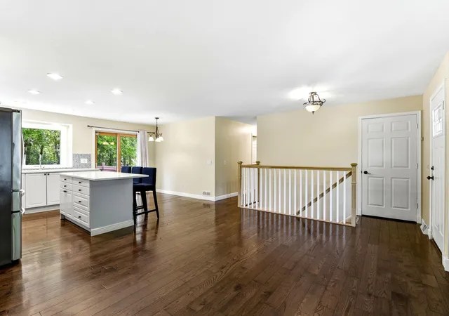 Photo 4 of Single family home for sale at 7064 Springhill Cir, Eden Prairie, MN 55346 | MLS# 7140144 | Listing updated on 2026-09-30