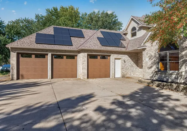 Photo 2 of Single family home for sale at 9196 Jewel Ln N, Forest Lake, MN 55025 | MLS# 7140152 | Listing updated on 2026-10-08