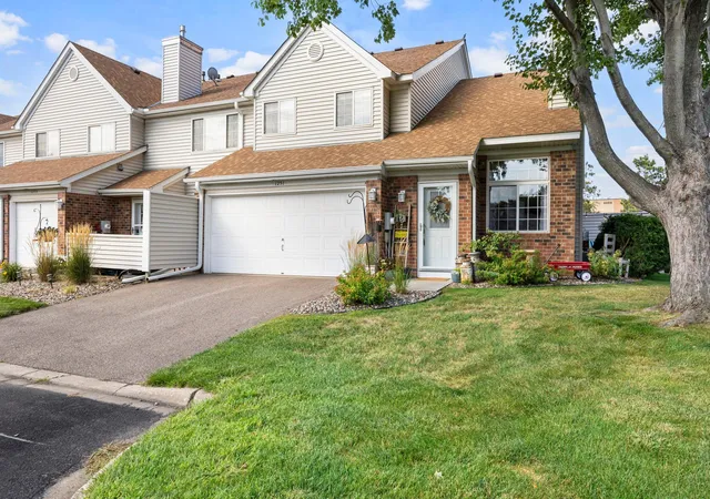 Photo 1 of Single family home for sale at 1251 Birch Ct, White Bear Lake, MN 55110 | MLS# 7140157 | Listing updated on 2026-10-22