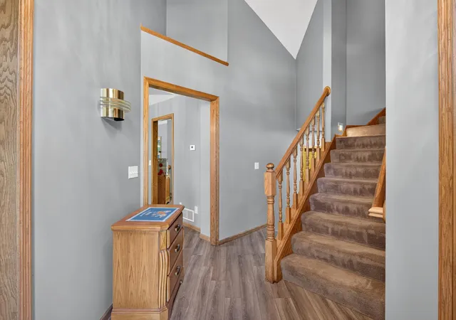 Photo 3 of Single family home for sale at 2883 Duluth St, Saint Paul, MN 55109 | MLS# 7140162 | Listing updated on 2026-10-08