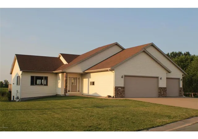 Single family home for sale at 463 Sierra Ln NW, Eyota, MN 55934 | MLS# 7140189