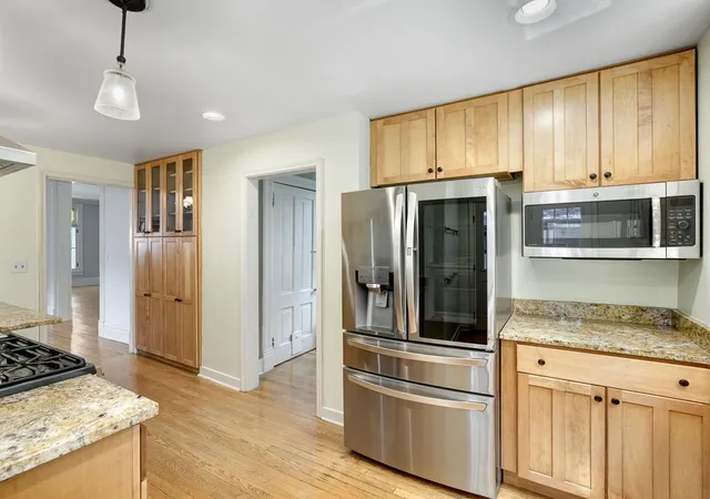 Photo 3 of Single family home for sale at 820 Osceola Ave, Saint Paul, MN 55105 | MLS# 7140204 | Listing updated on 2026-10-15